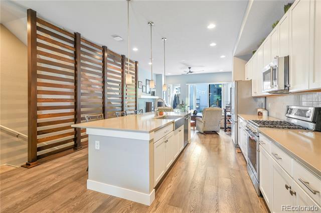 Building Photo - 1364 Vine St