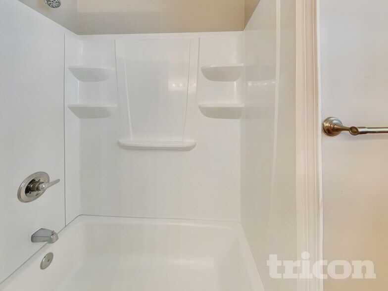 Building Photo - 824 Cedar Break Ct