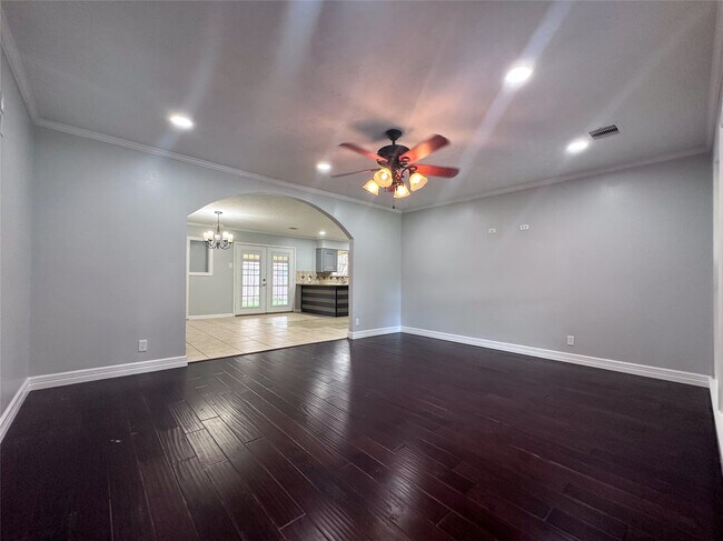 Building Photo - 17706 Wild Oak Dr