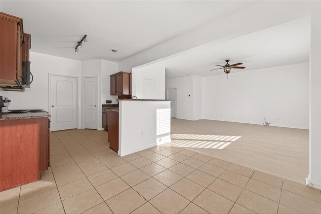 Building Photo - 20807 Echo Manor Dr