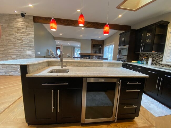 Building Photo - 4735 Locust Ave