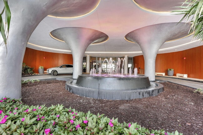 Building Photo - 1116 N Ocean Blvd