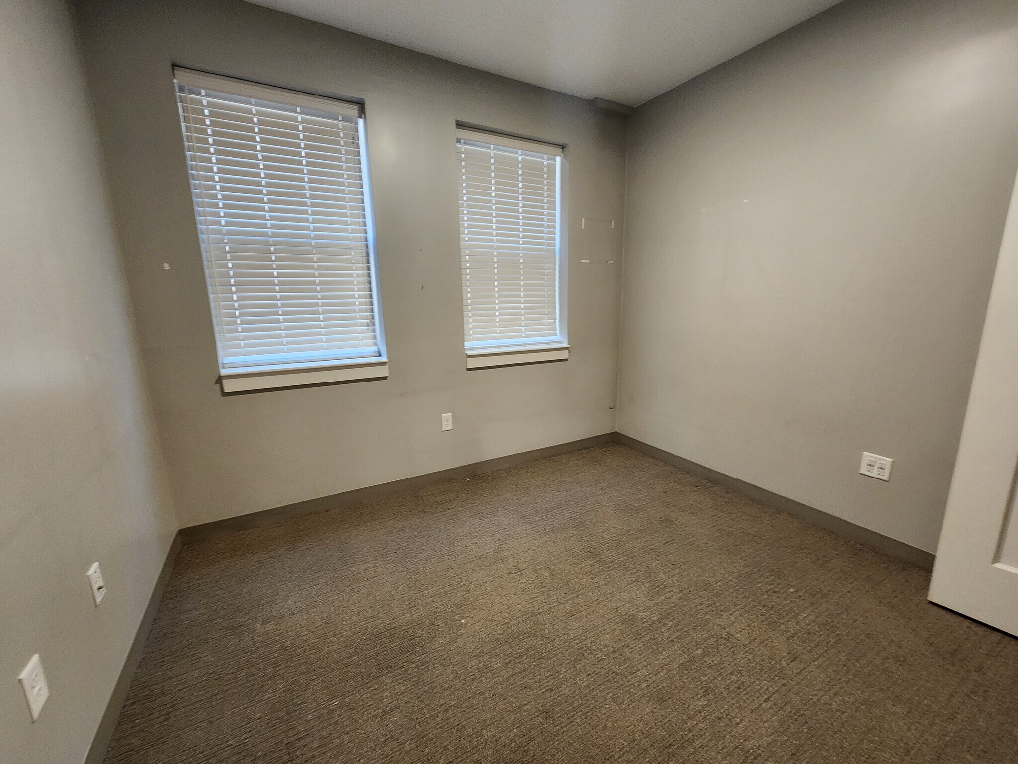 Building Photo - 55 Hemenway St
