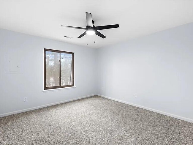 Building Photo - 1647 Ocean Bay Dr