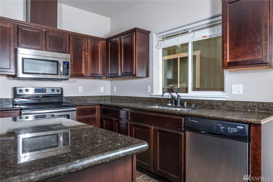 Kitchen - 7730 181st Street East