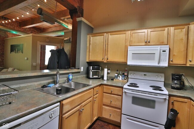 Building Photo - 55 S Harding St