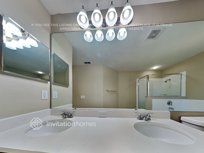 Building Photo - 3901 Judson Dr