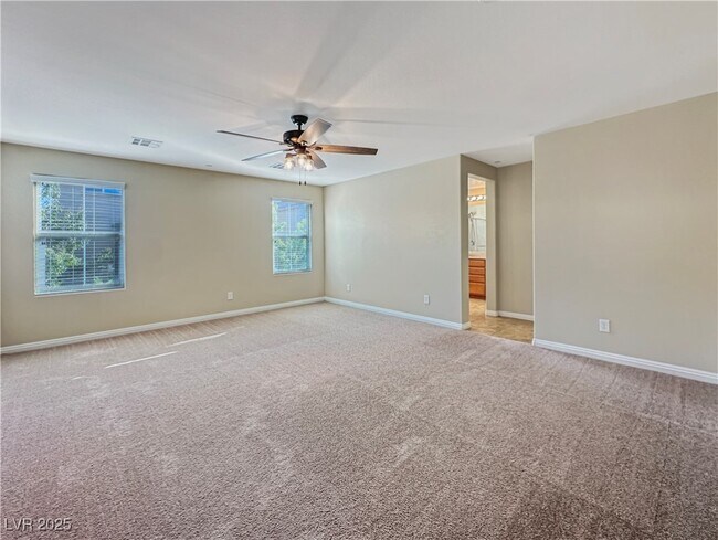 Building Photo - 945 Spiracle Ave