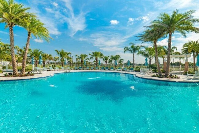Building Photo - 9009 Egret Mls Ter
