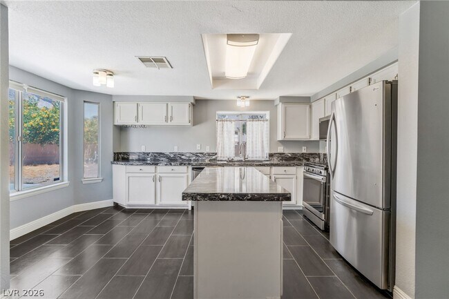 Building Photo - 8412 White Shore Cir