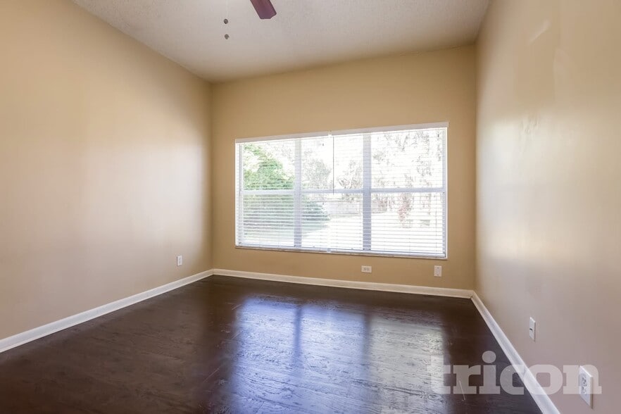 Building Photo - 4501 Cabbage Palm Dr