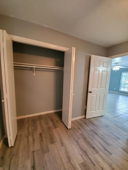 Building Photo - 1203 N Pacific St