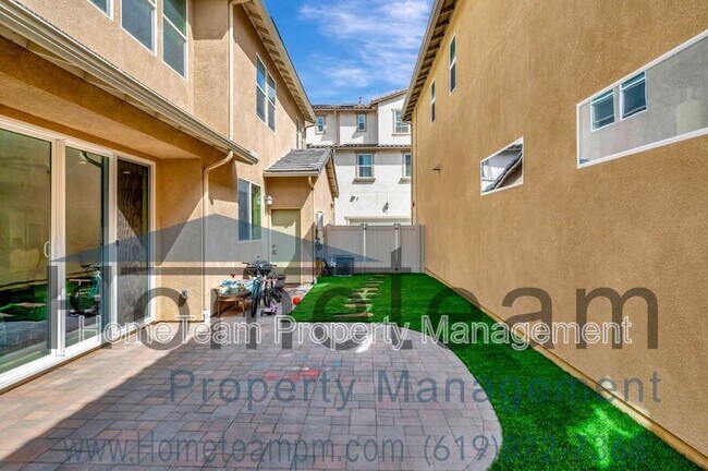 Building Photo - 1315 Ortega St