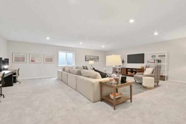 Building Photo - 1 Davies Dr