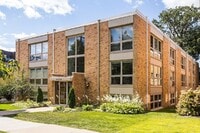 Building Photo - Charming 1 bedroom Condo Available Now!