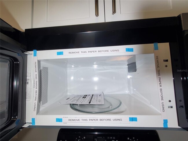 Building Photo - 10237 Vista Cove Ln