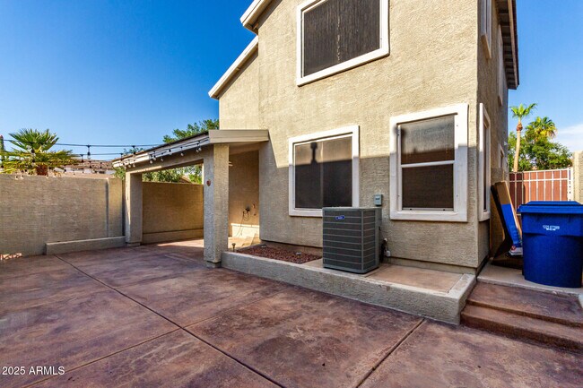 Building Photo - 8721 E Lomita Cir