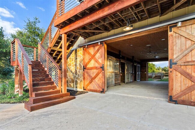 Building Photo - 9208 Madrone Ranch Trail