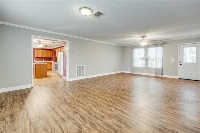 Building Photo - 6057 Gaines Ferry Rd