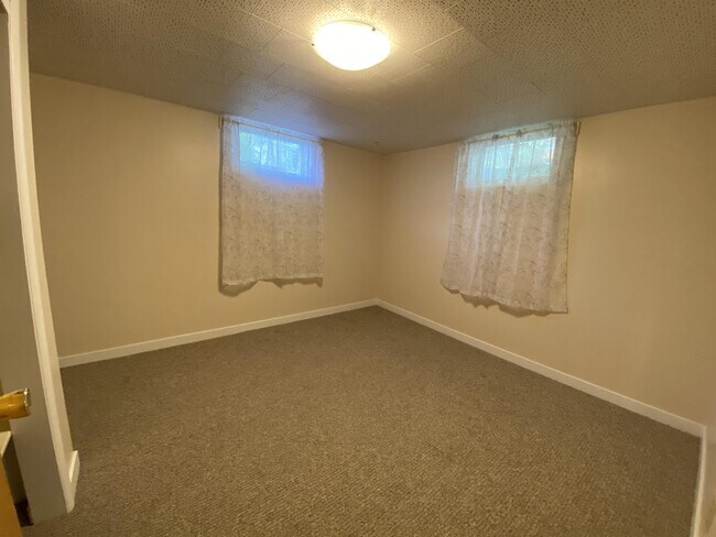 Building Photo - 3408 14th Ave S