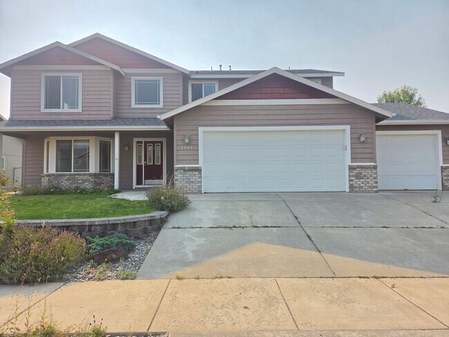 Building Photo - 7008 S Lucas St