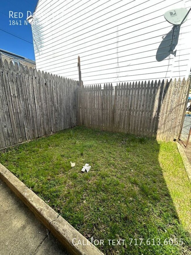 Building Photo - 1841 N 4th St