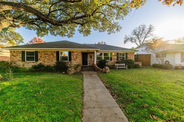 Building Photo - 9936 Lakemere Dr