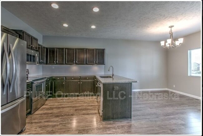 Building Photo - 16513 Heather St