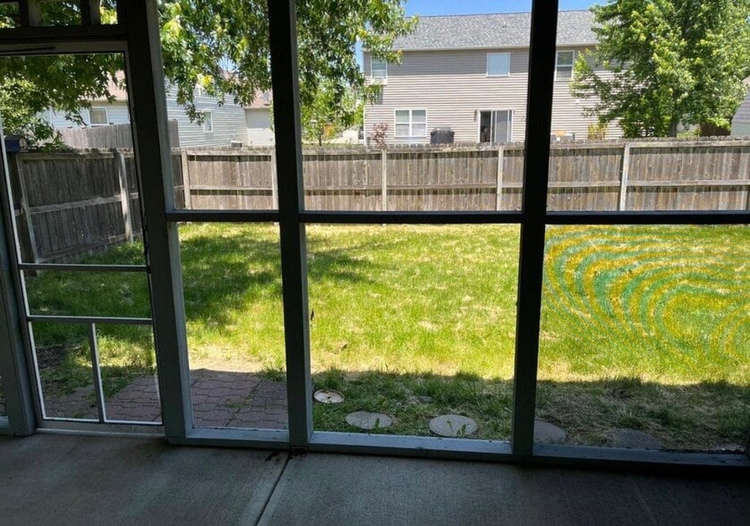 Building Photo - 1766 Quinn Creek Dr