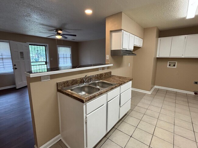 Building Photo - 1968 Gayle Ave