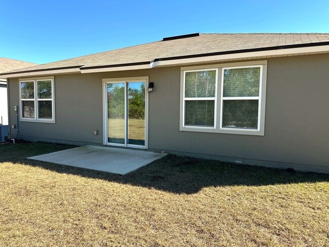 Building Photo - Resort Style Amenities! Lawn Care Included! Easy Access to Wildlight, Fernandina Bch, Jax