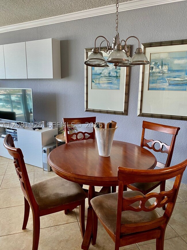 Building Photo - 2501 S Ocean Dr