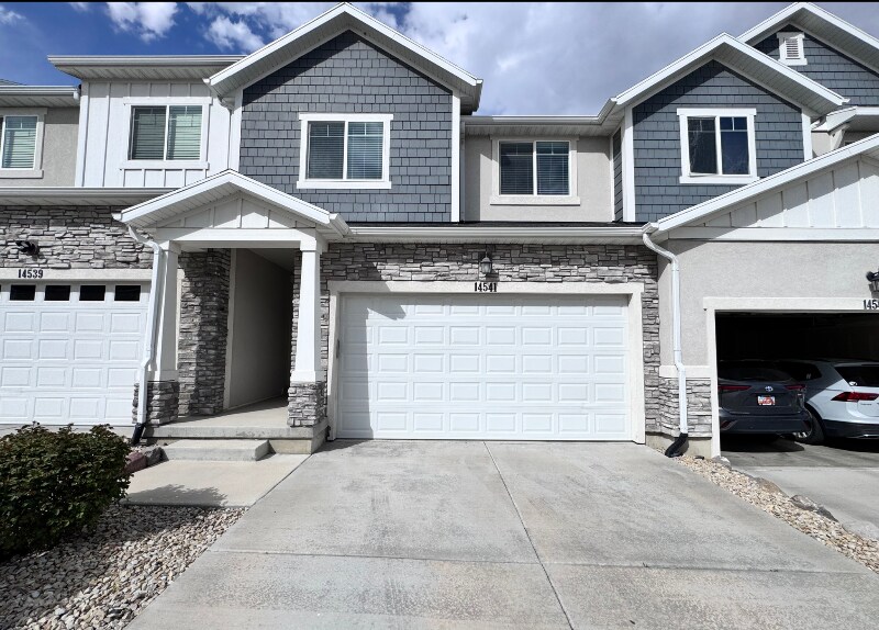 Building Photo - 14541 Juniper Shade Dr