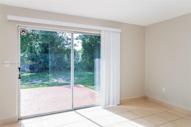 Building Photo - 1031 NW 178th Terrace
