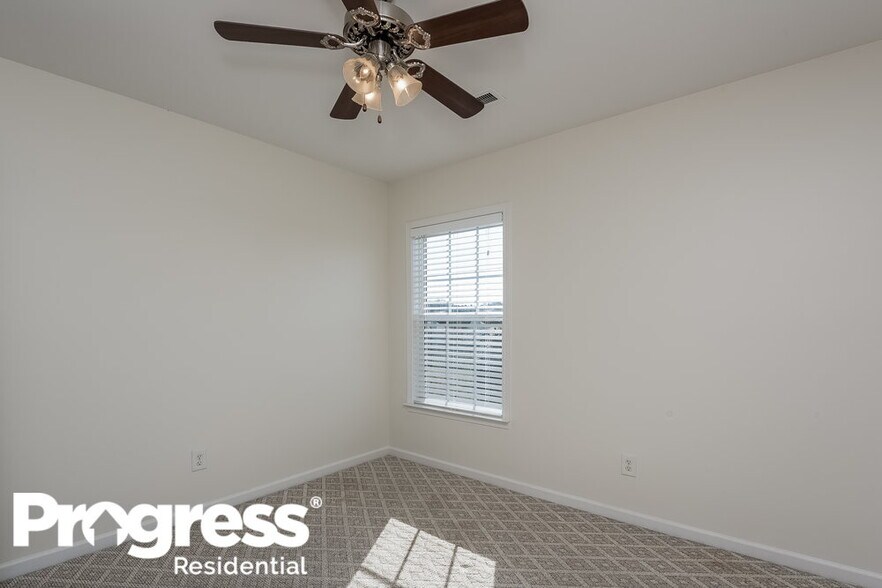 Building Photo - 5010 Stowe Derby Dr