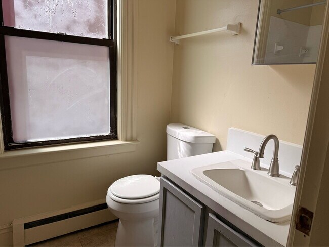 Building Photo - 56 Congress St