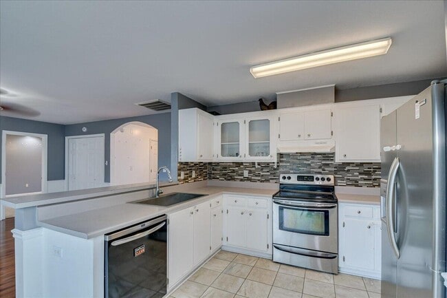 Building Photo - 1327 Apache Tr