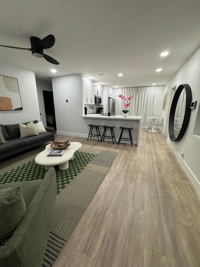 Building Photo - 1617 NW 7th Terrace