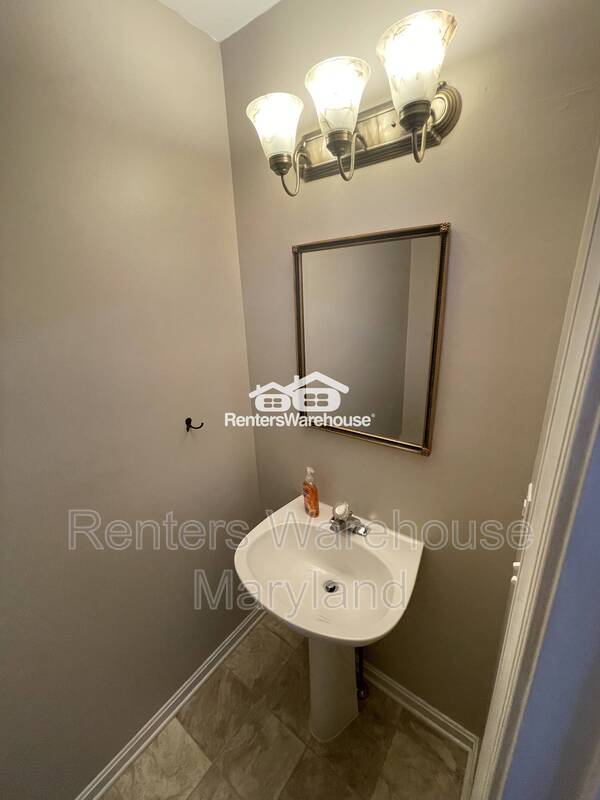 Building Photo - 526 Nanticoke Ct