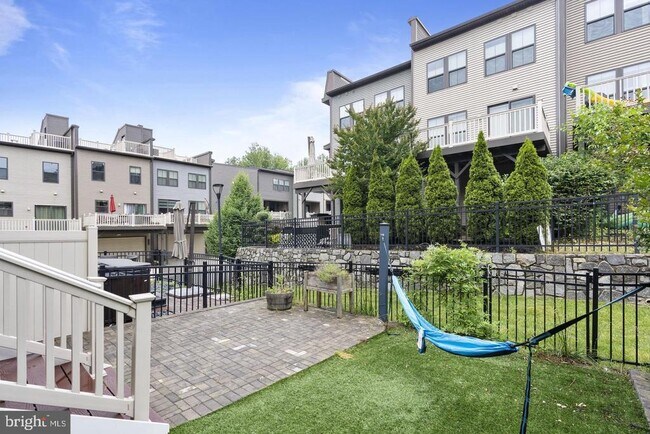 Building Photo - 3156 Goldenwave Ct