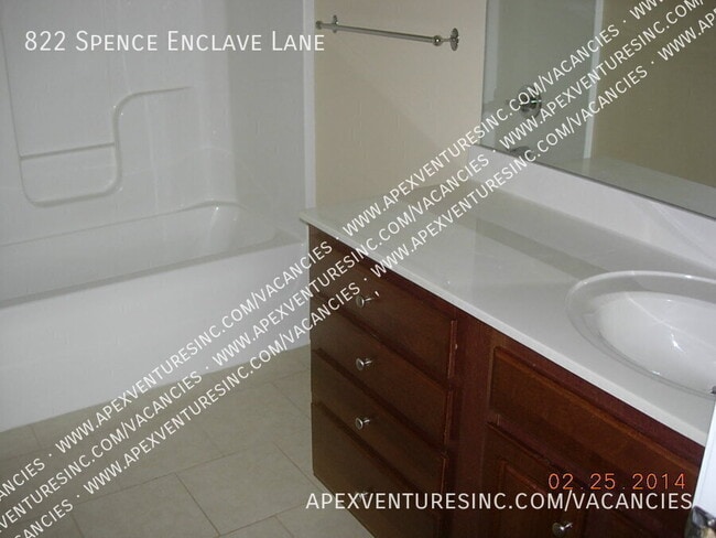 Building Photo - 822 Spence Enclave Ln
