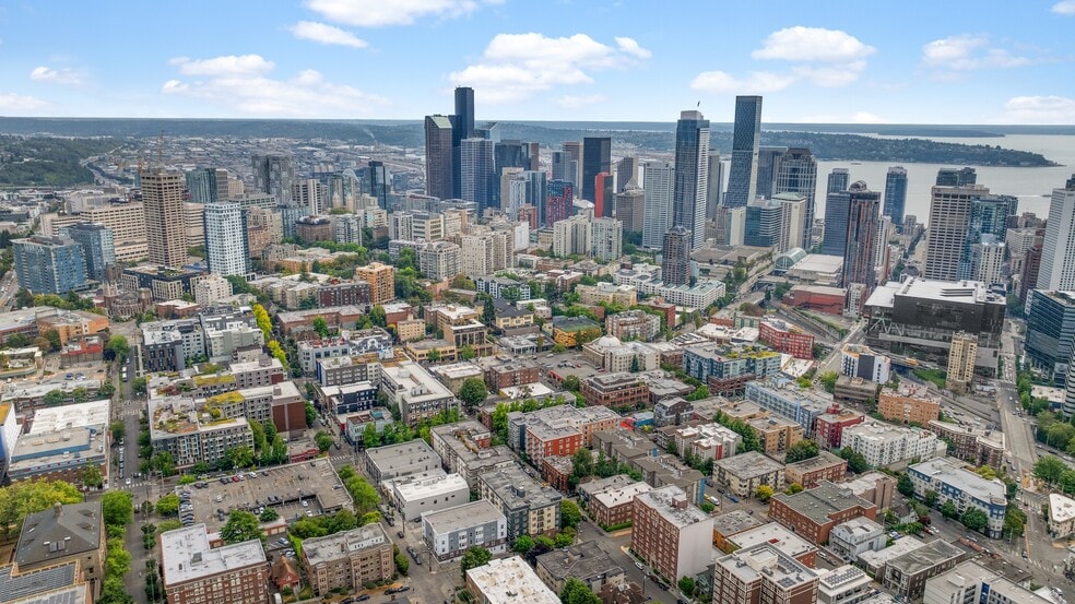 Building Photo - 1620 Belmont Ave