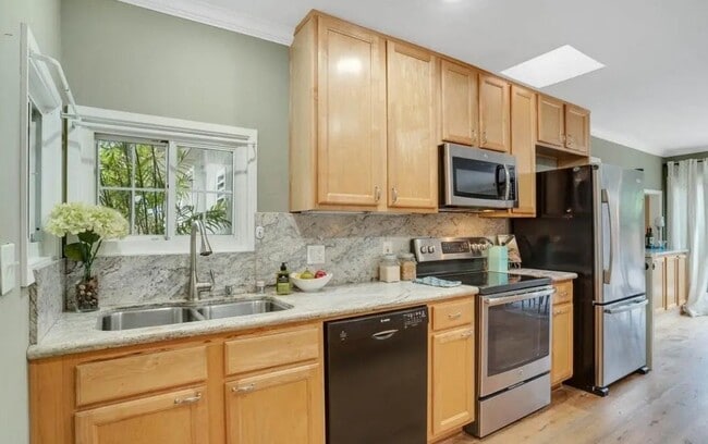 Building Photo - 4151 Mt Hukee Ave