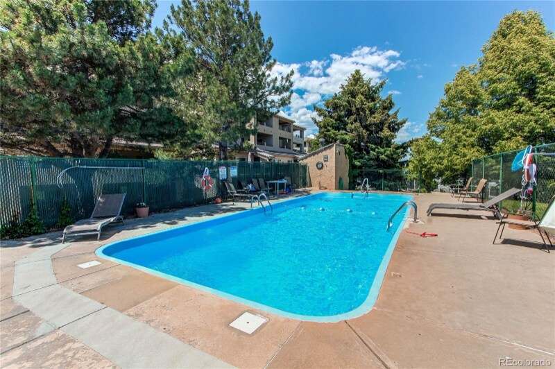 Building Photo - 13351 W Alameda Pkwy