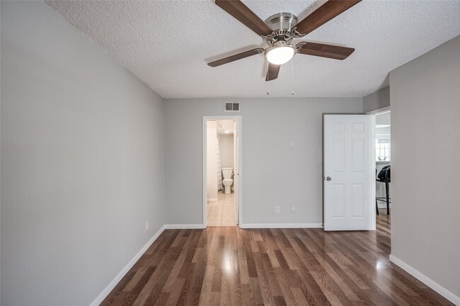 Building Photo - 12660 Ashford Point Dr