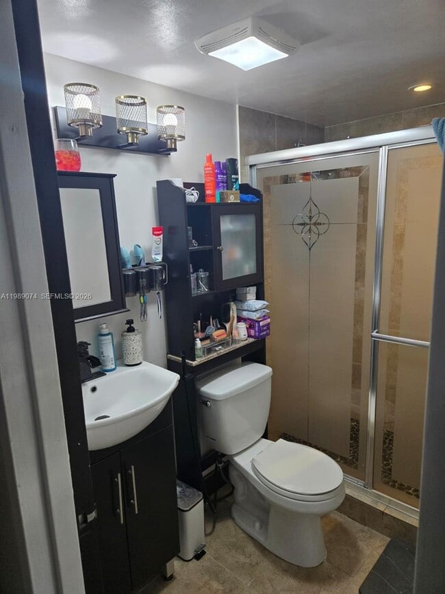 Building Photo - 16450 NW 2nd Ave