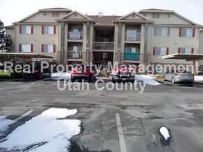 Building Photo - Eagle Mountain Condo