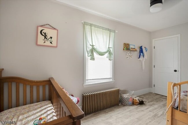 Building Photo - 21 Munson St