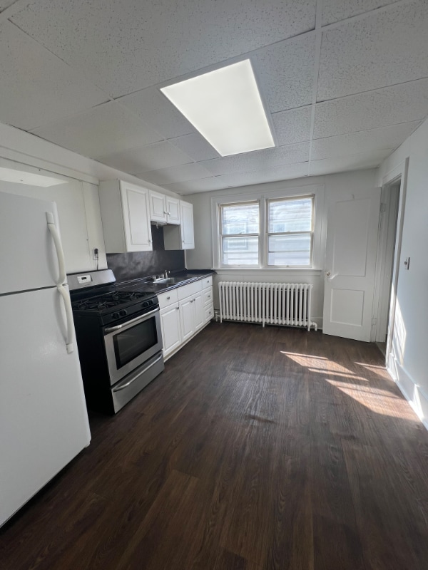 Building Photo - 736 N Pearl St