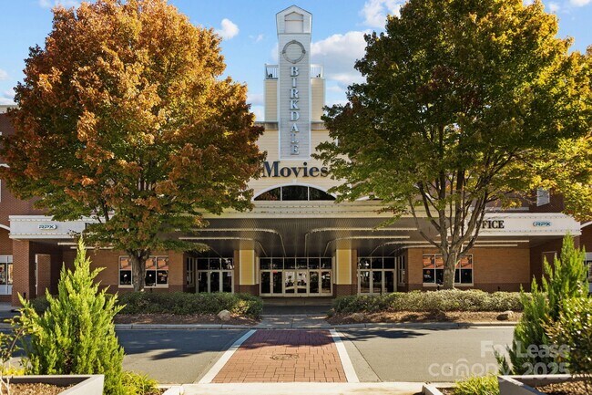 Building Photo - 17331 Villanova Rd